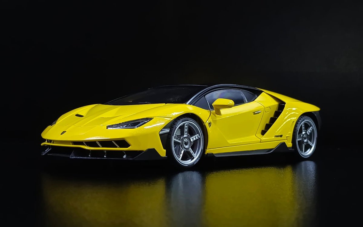 Lamborghini Centanrio Amarillo