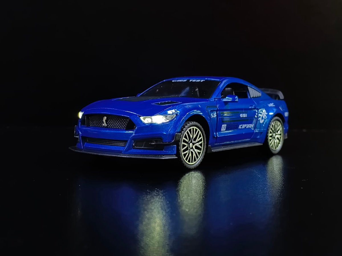 Ford Mustang Shelby Azul