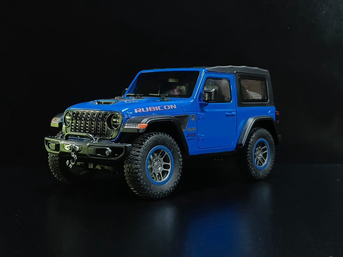 Jeep Rubicon Azul