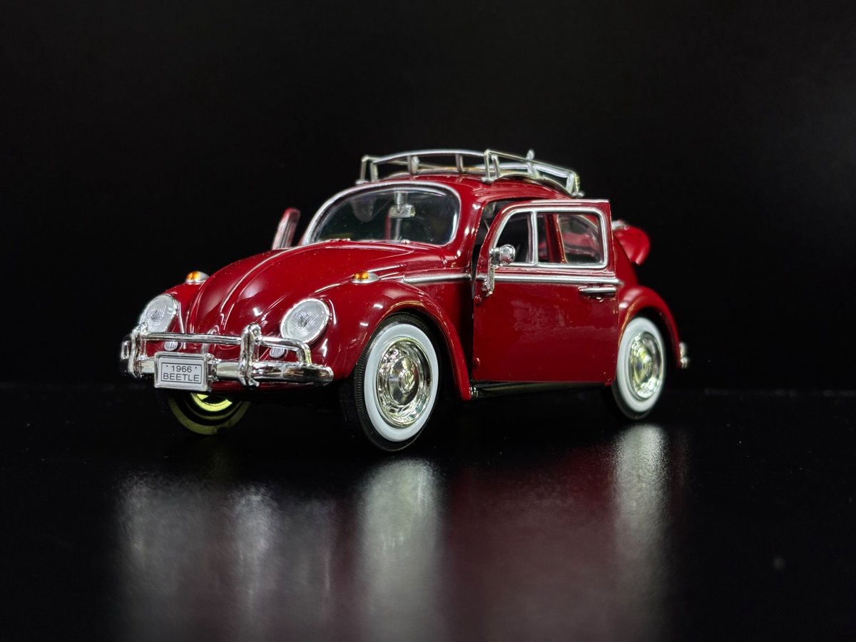 Volkswagen Beatle con parrilla burdeo