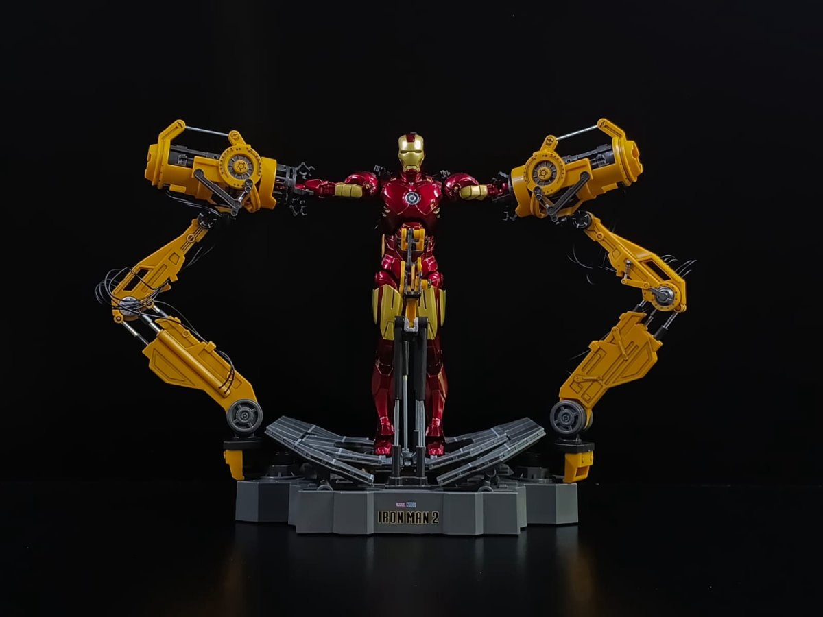 Iron Man Mark IV Suit-Up Gantry