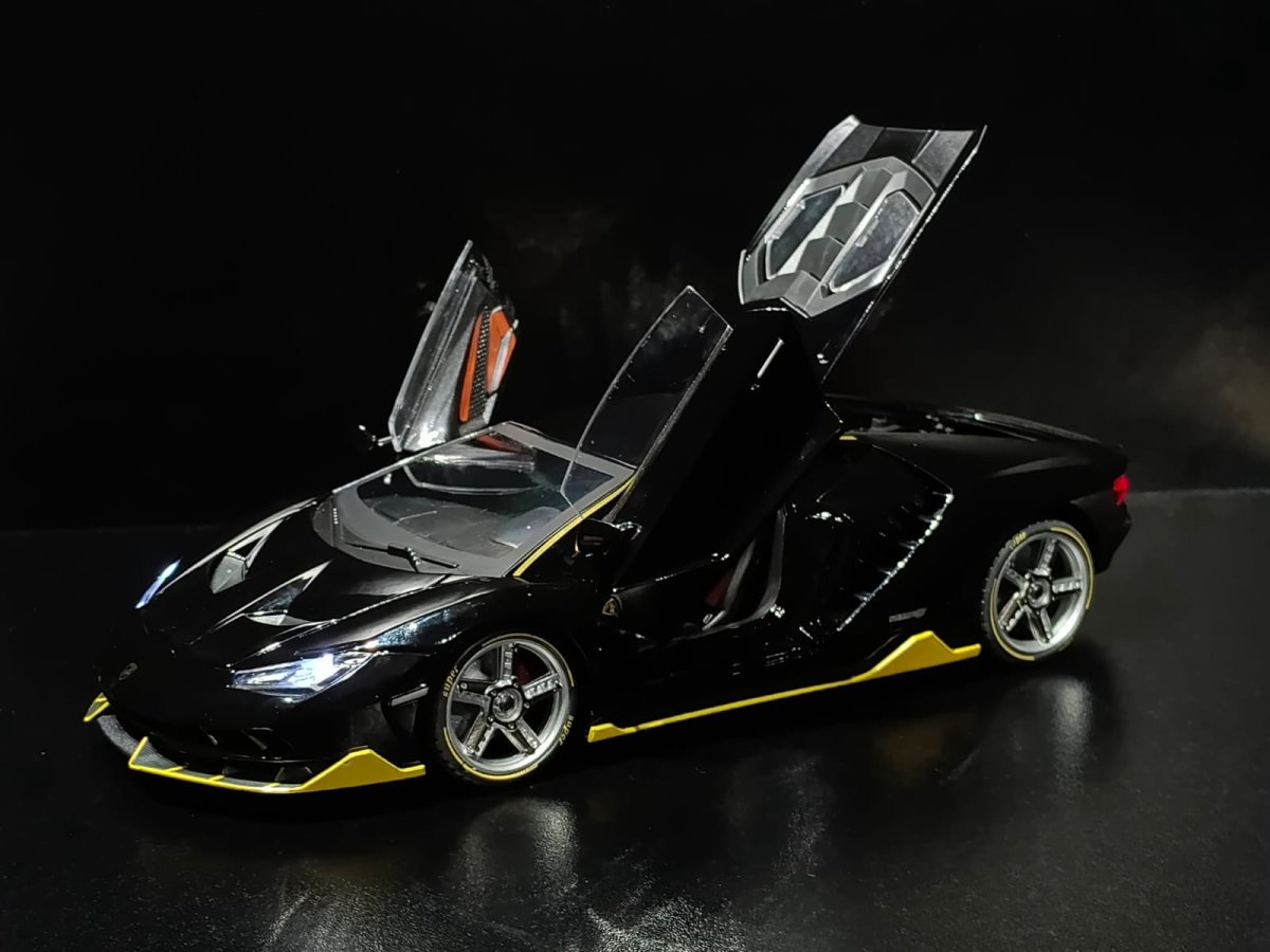 Lamborghini Centenario Negro - Imagen 2