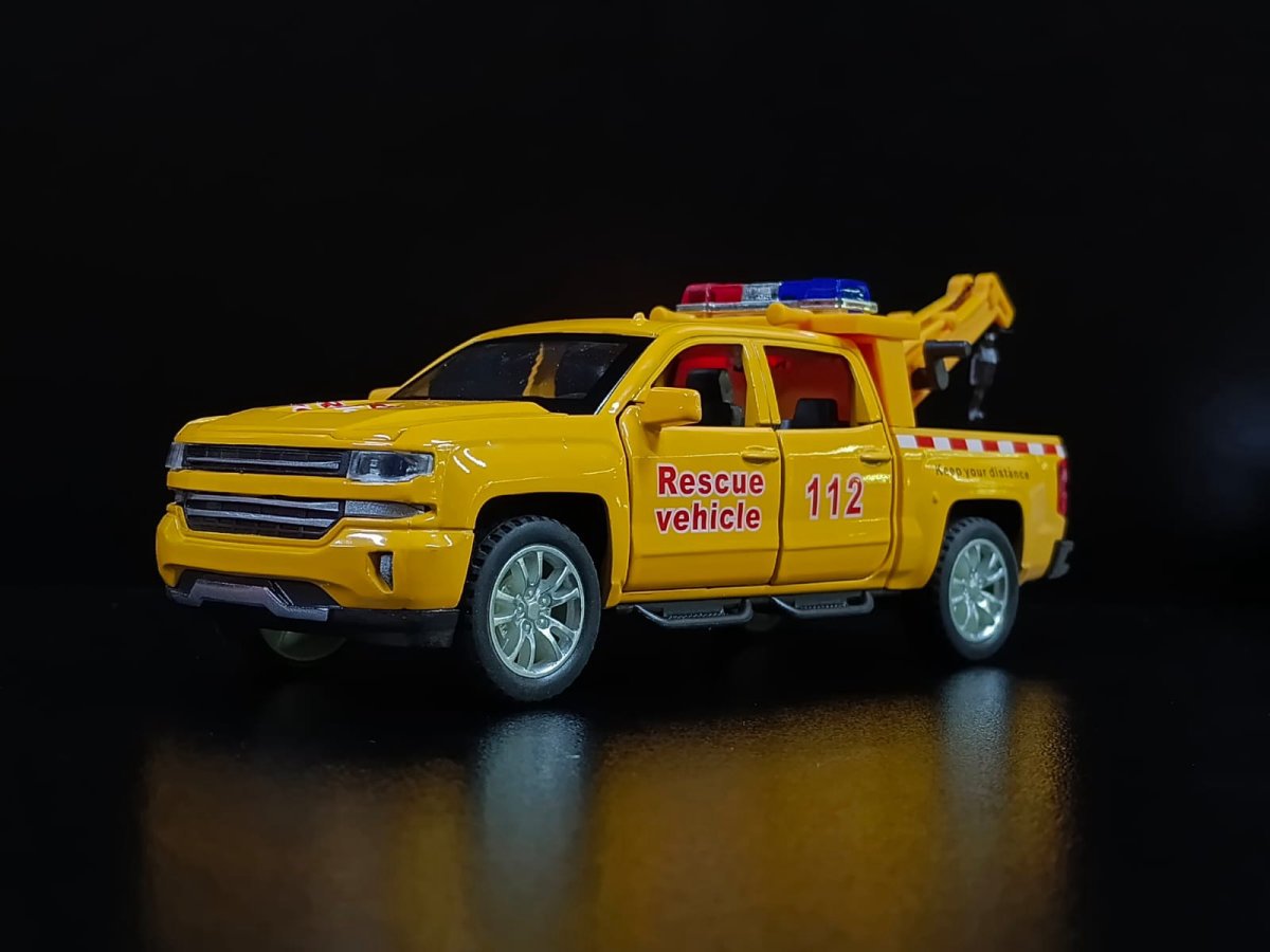 Toyota Silverado Rescate Amarillo - Imagen 2