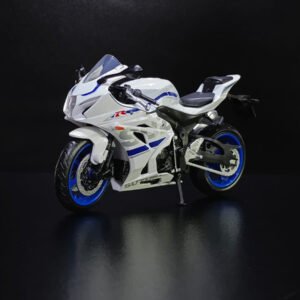 Suzuki GSX-R1000 Blanca – CCA 1:12