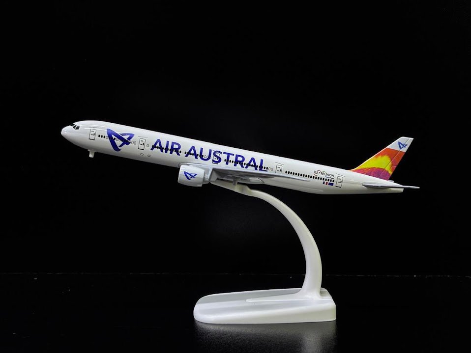 Avión Air Austral – 1:400
