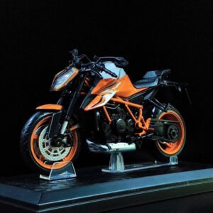 KTM 1290 Super Duke R Naranja – CCA 1:12