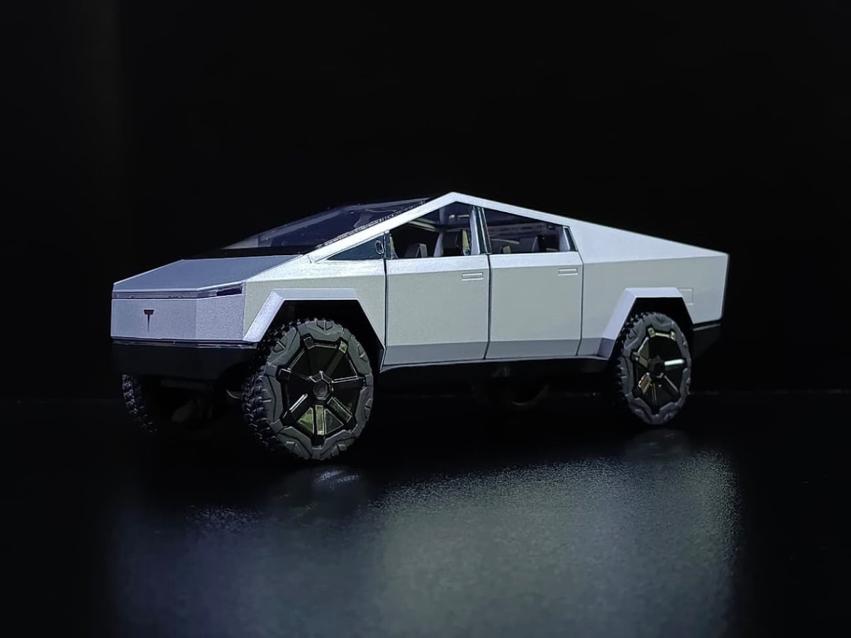 Tesla Cibertruck Gris 1:24